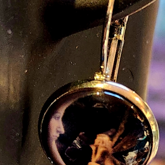 Fairy Earrings 3D Fairy Talking to the Moon Earring Resin Bubble NWT - Picture 4 of 7